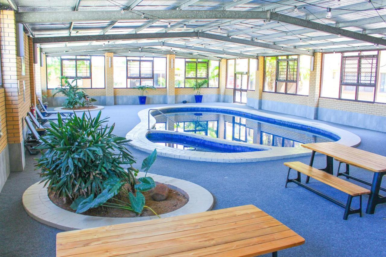 Boomerang Hotel Lavington Dış mekan fotoğraf