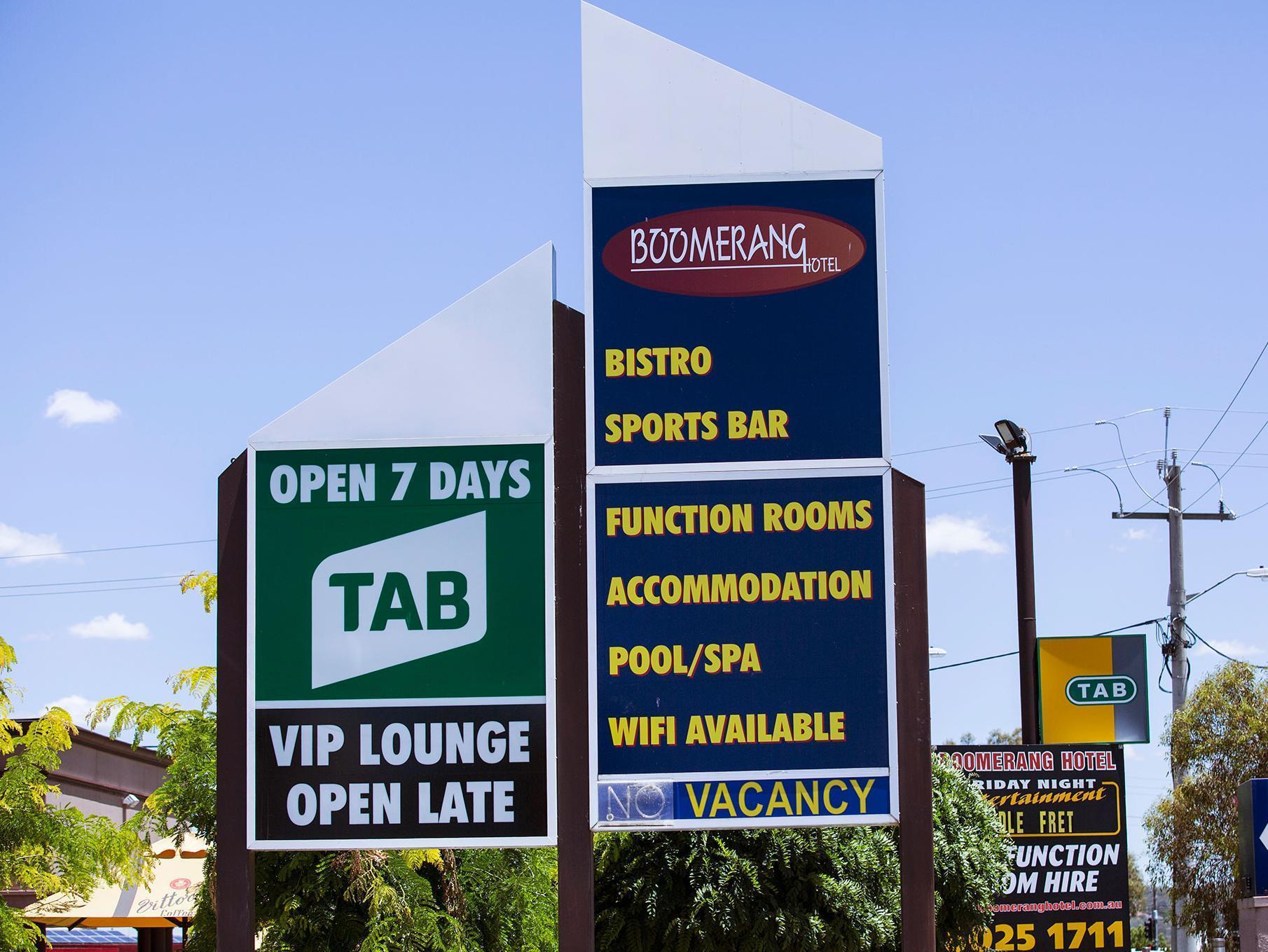 Boomerang Hotel Lavington Dış mekan fotoğraf