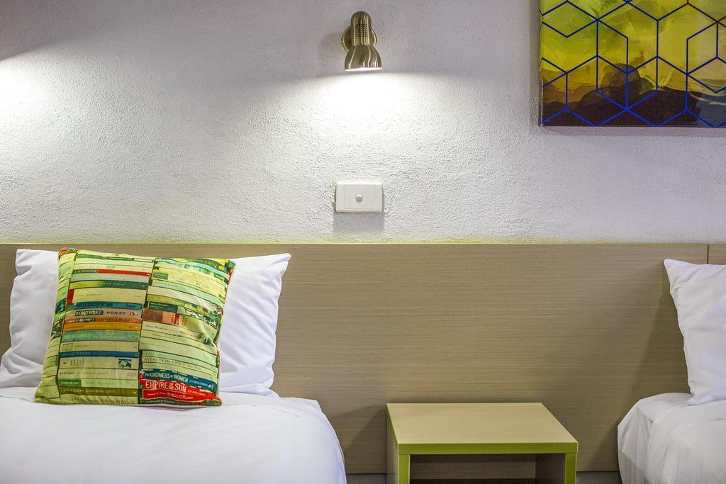 Boomerang Hotel Lavington Dış mekan fotoğraf