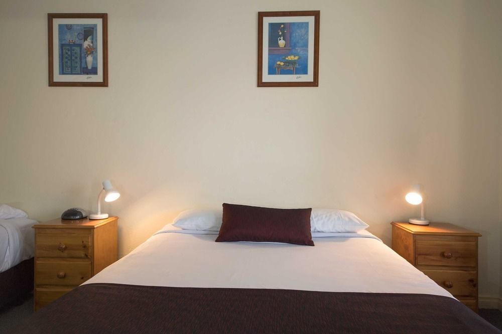 Boomerang Hotel Lavington Dış mekan fotoğraf