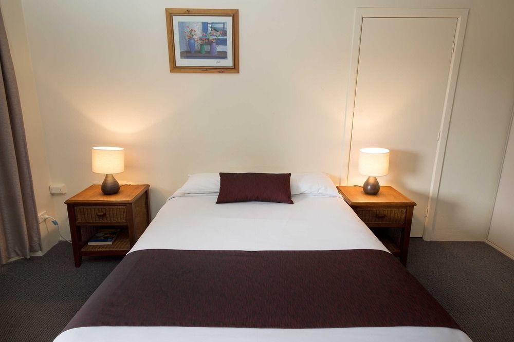 Boomerang Hotel Lavington Dış mekan fotoğraf