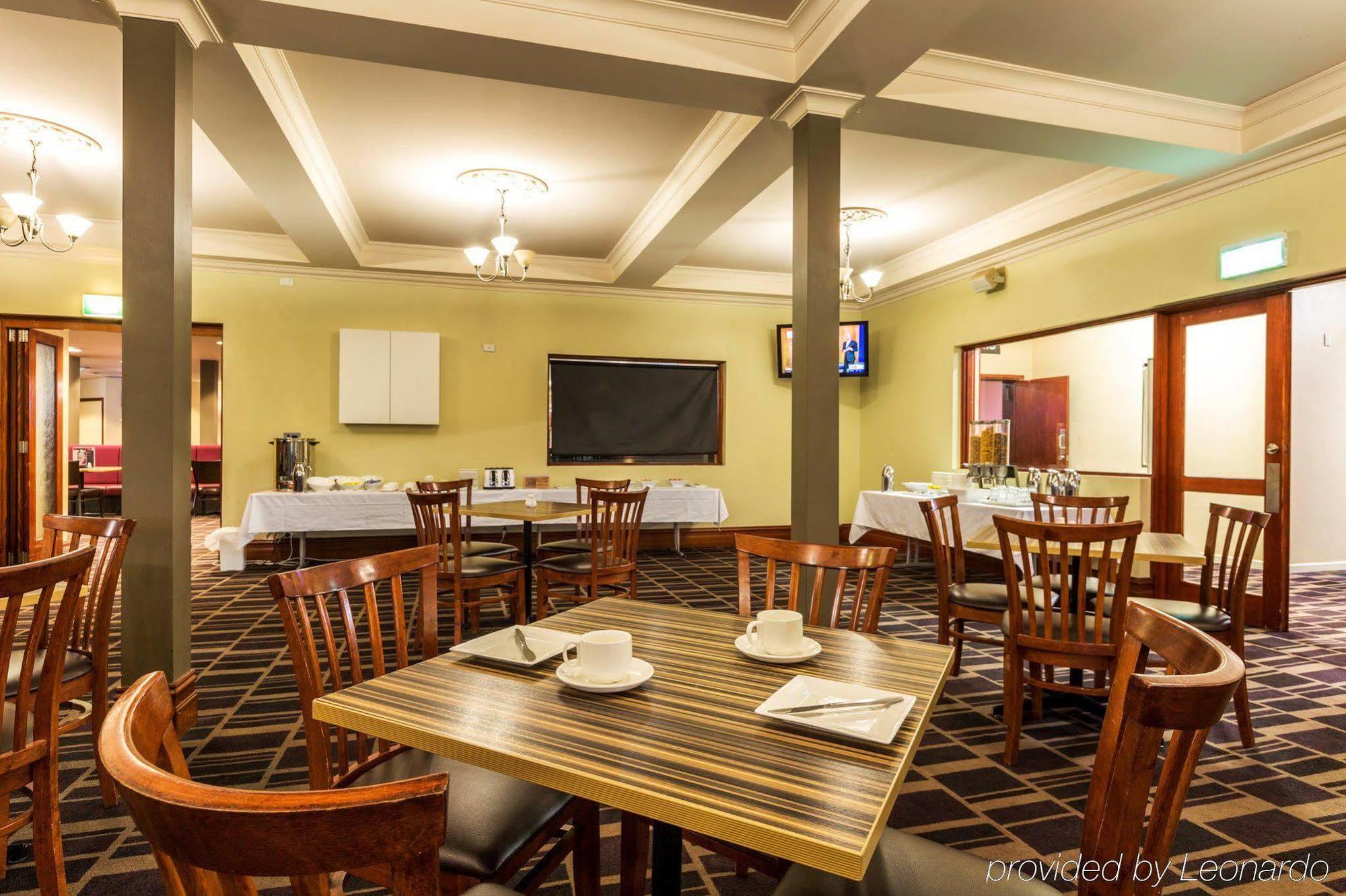 Boomerang Hotel Lavington Dış mekan fotoğraf