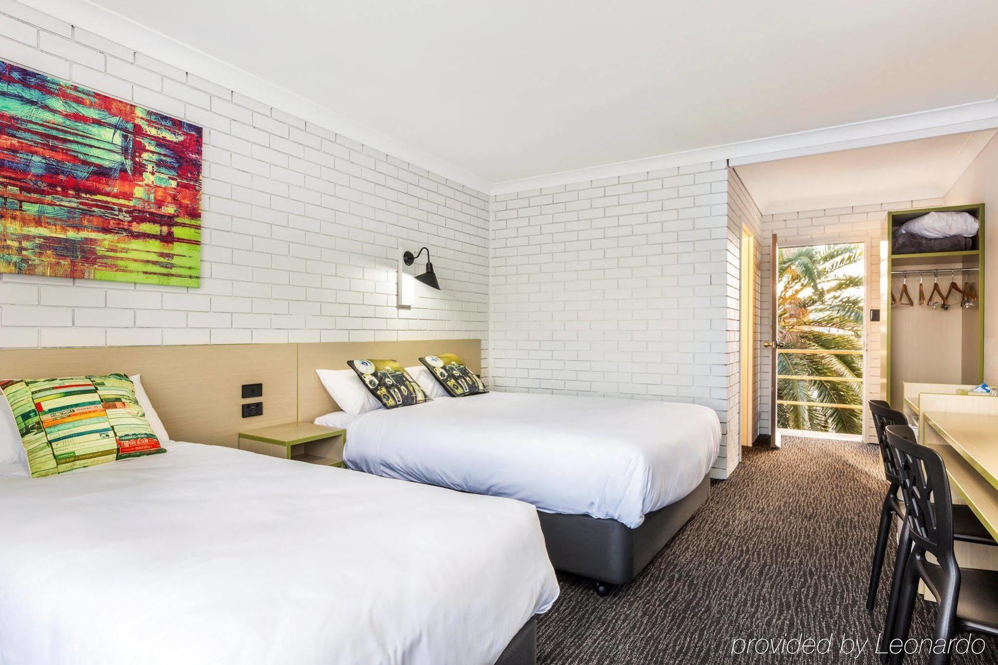 Boomerang Hotel Lavington Dış mekan fotoğraf